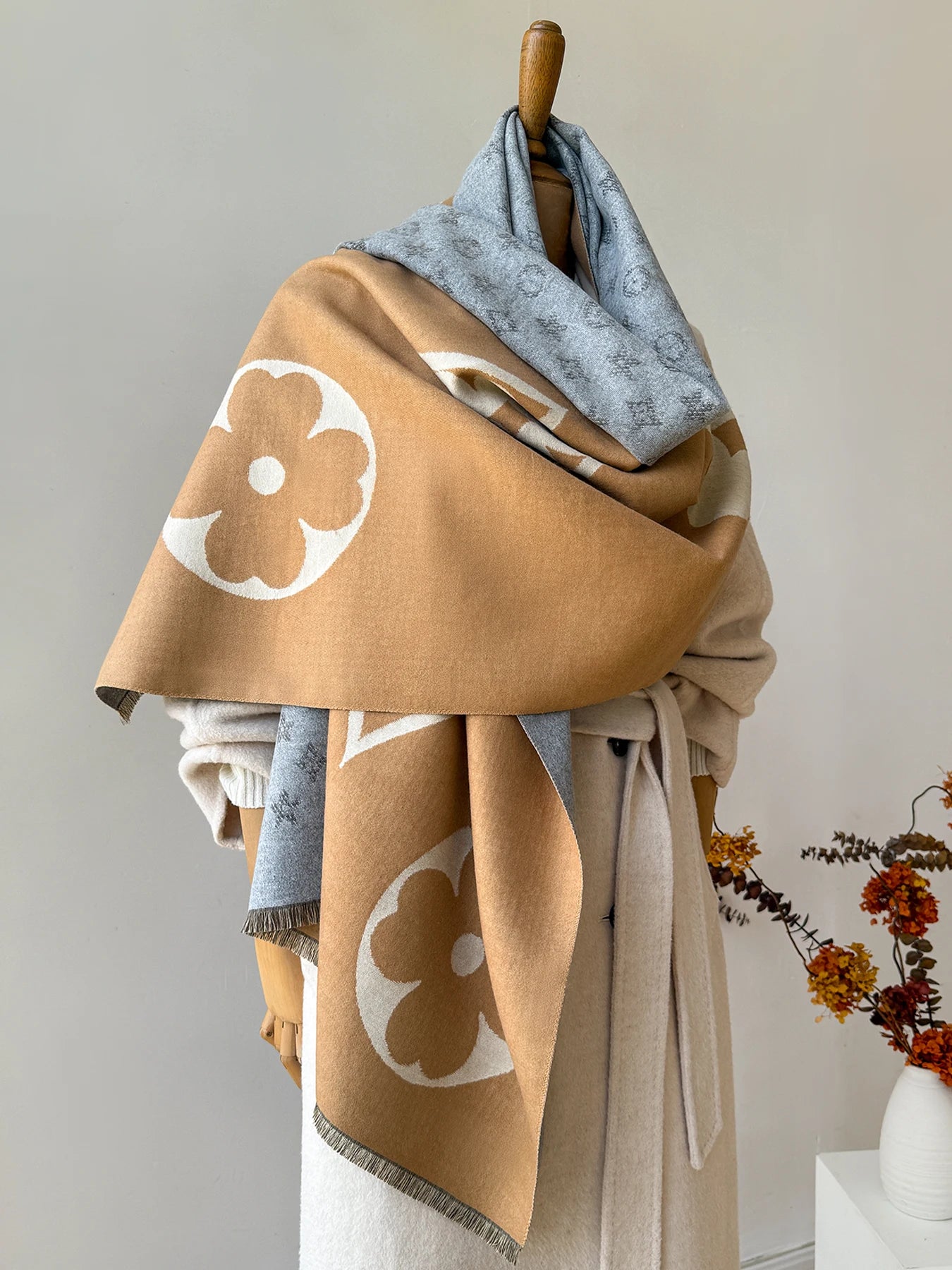 Cashmere Jacquard Shawl